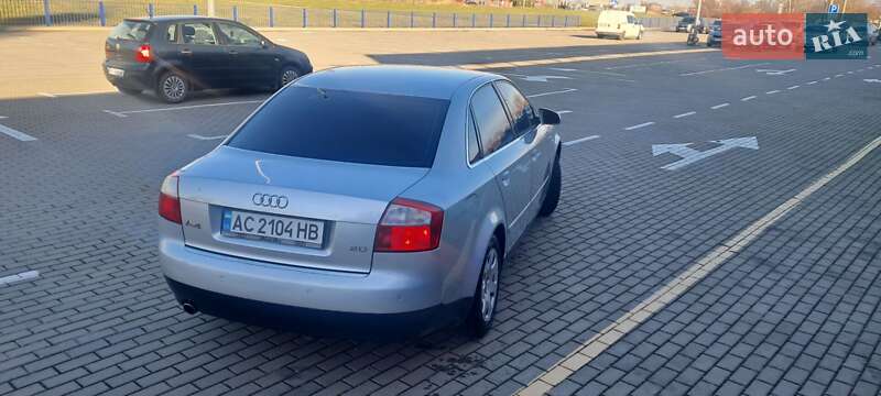 Седан Audi A4 2001 в Нововолынске