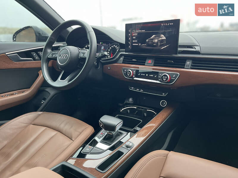 Седан Audi A4 2020 в Києві