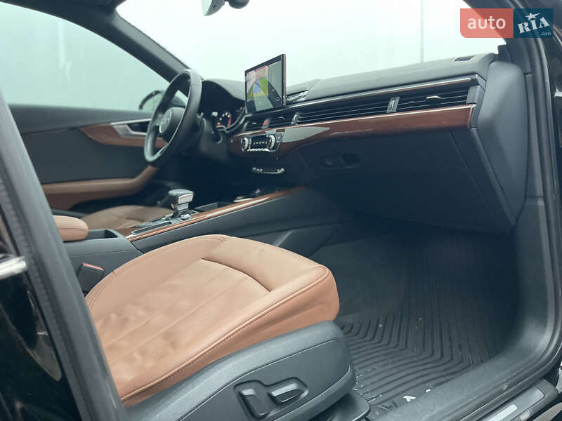 Седан Audi A4 2020 в Києві