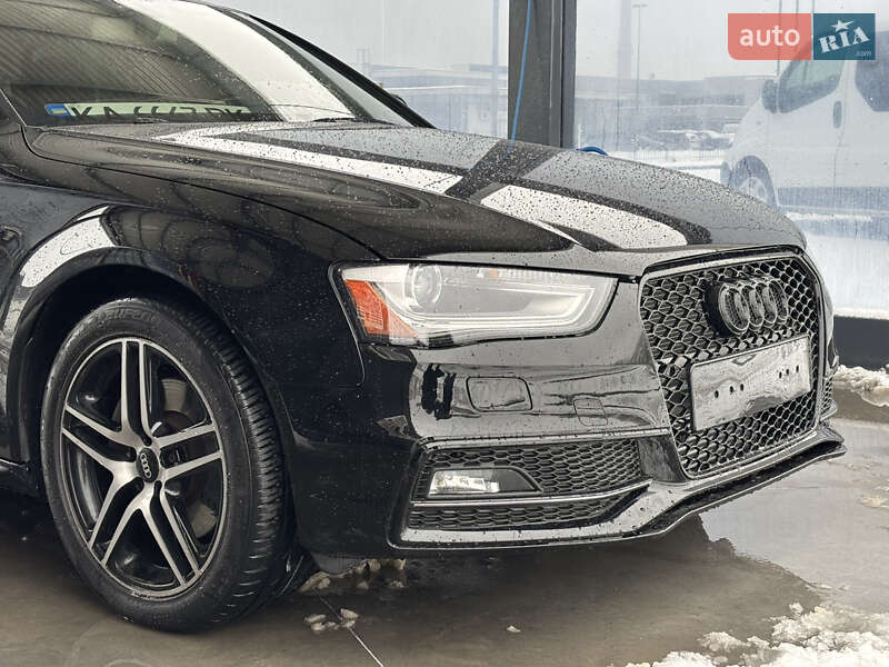 Седан Audi A4 2014 в Львове