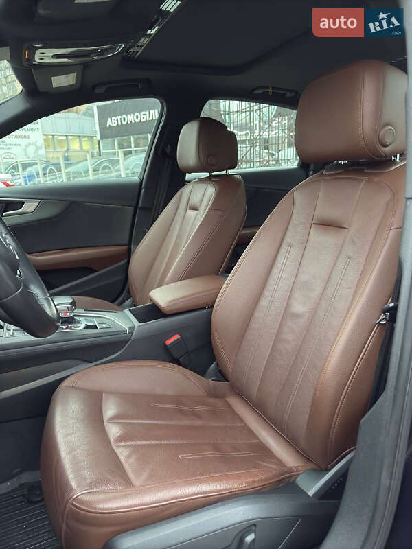 Седан Audi A4 2017 в Киеве