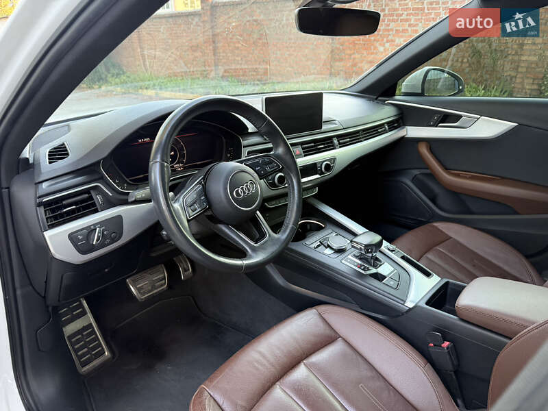 Седан Audi A4 2018 в Днепре