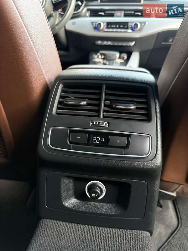 Седан Audi A4 2018 в Днепре