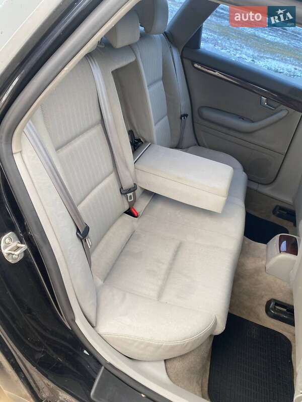 Универсал Audi A4 2004 в Ровно