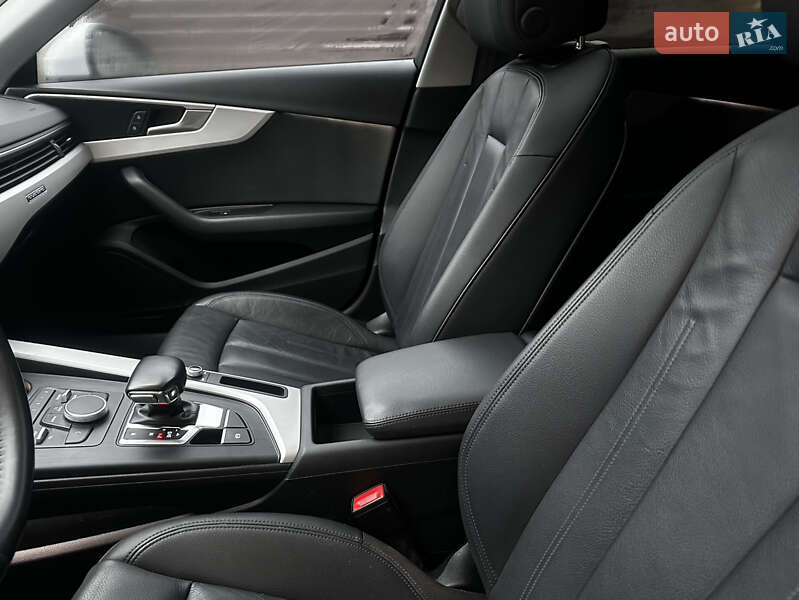 Седан Audi A4 2019 в Вінниці