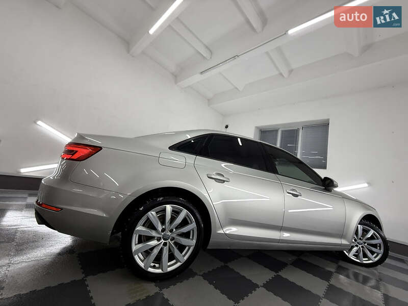 Седан Audi A4 2017 в Трускавце