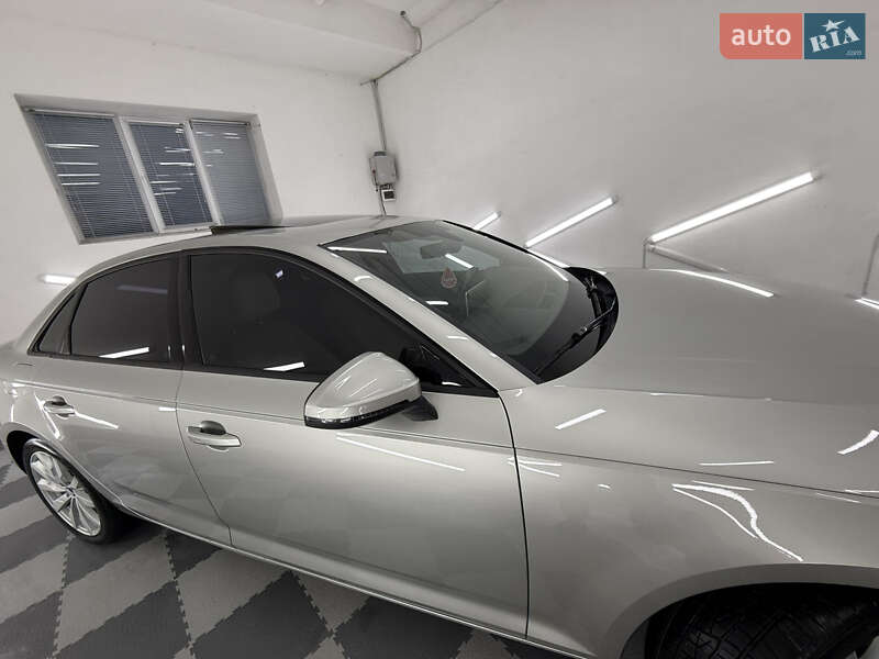 Седан Audi A4 2017 в Трускавце