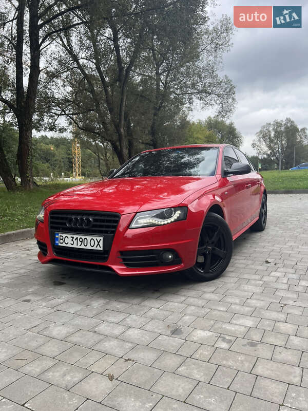 Седан Audi A4 2011 в Новояворівську