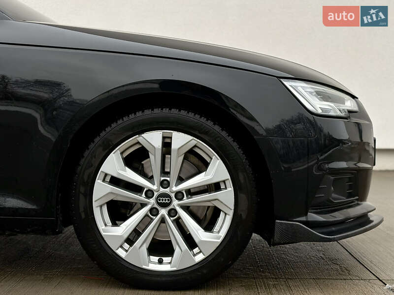 Універсал Audi A4 2019 в Луцьку