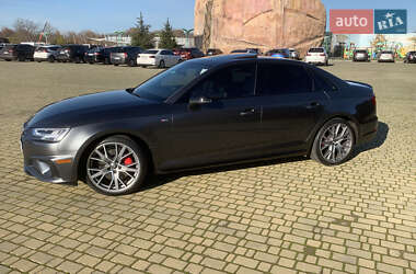 Седан Audi A4 2018 в Одесі
