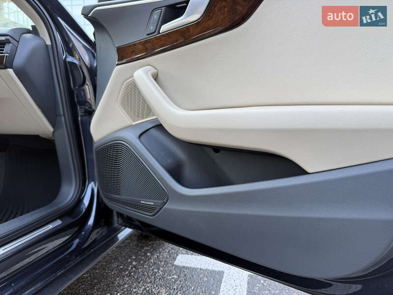 Седан Audi A4 2017 в Одесі