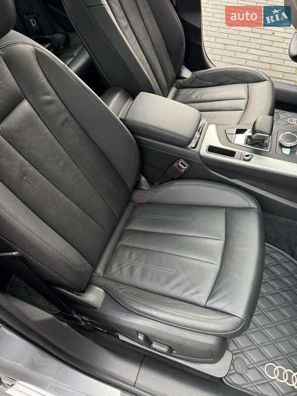 Седан Audi A4 2015 в Полтаве