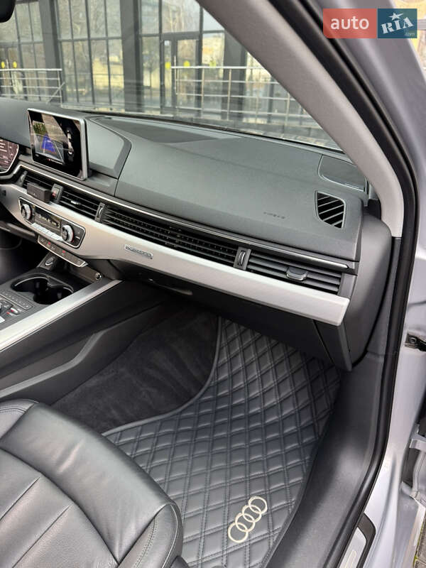 Седан Audi A4 2015 в Полтаве
