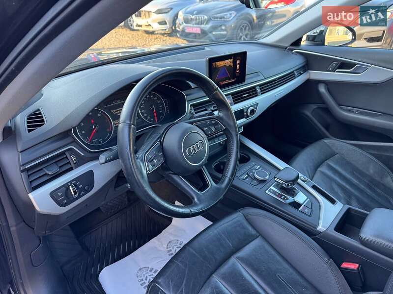 Седан Audi A4 2015 в Сокалі