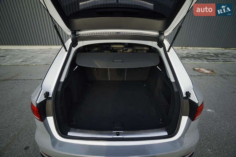 Универсал Audi A4 2019 в Харькове