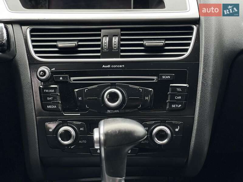 Седан Audi A4 2013 в Тернополе