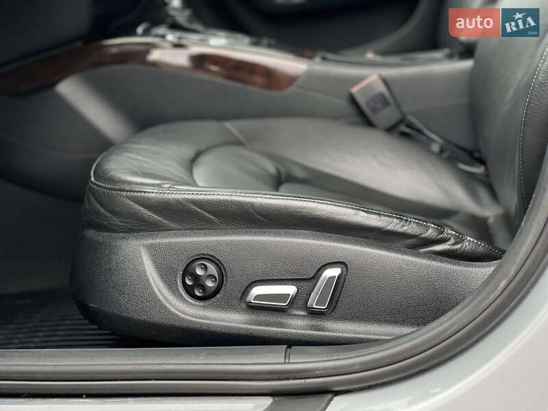 Седан Audi A4 2013 в Тернополе