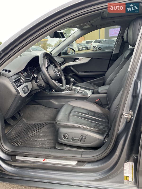 Седан Audi A4 2017 в Ровно