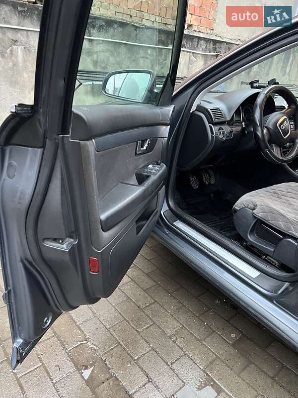Універсал Audi A4 2004 в Чернівцях