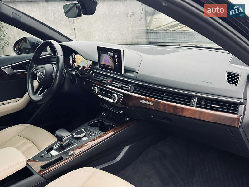 Седан Audi A4 2017 в Одессе