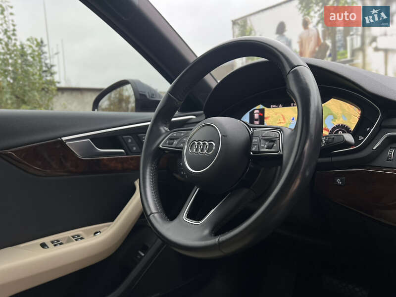Седан Audi A4 2017 в Одессе