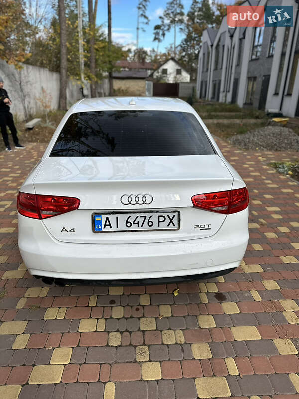 Седан Audi A4 2012 в Ірпені