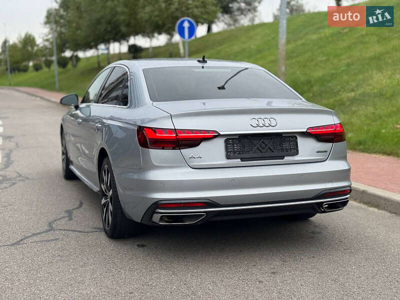 Седан Audi A4 2021 в Києві
