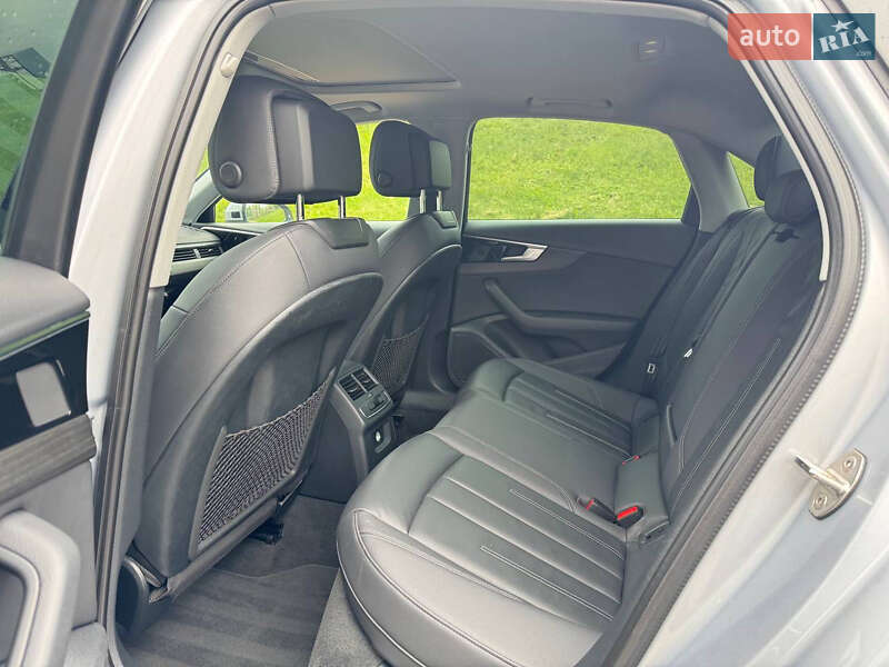 Седан Audi A4 2021 в Києві