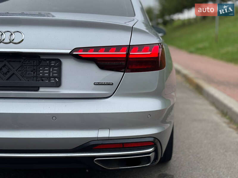 Седан Audi A4 2021 в Києві