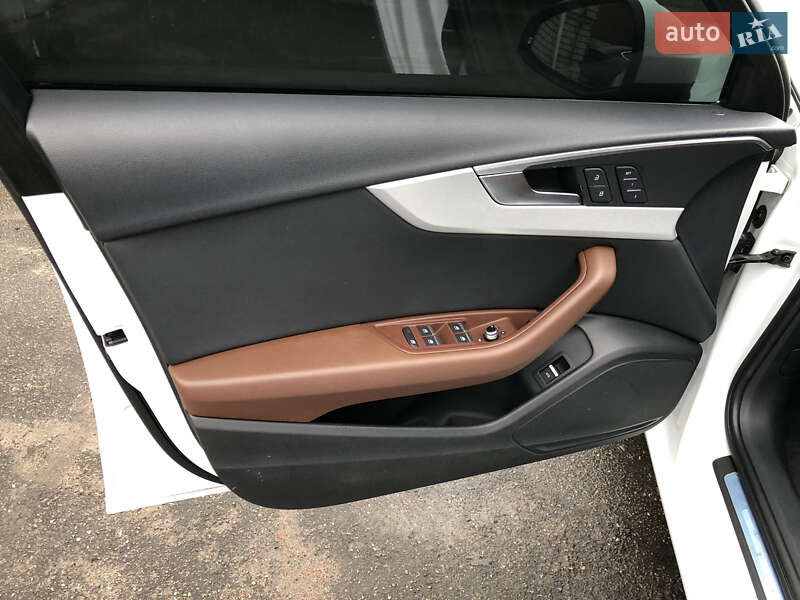Седан Audi A4 2017 в Ирпене
