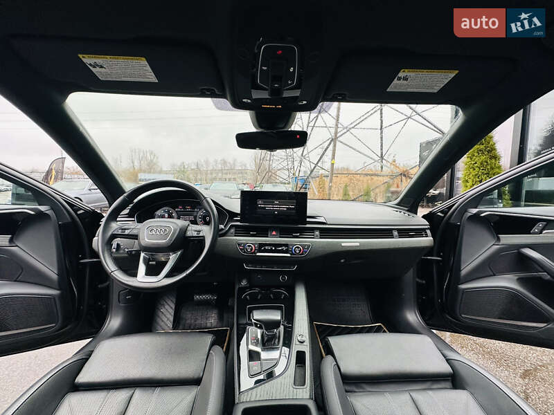 Седан Audi A4 2021 в Харкові