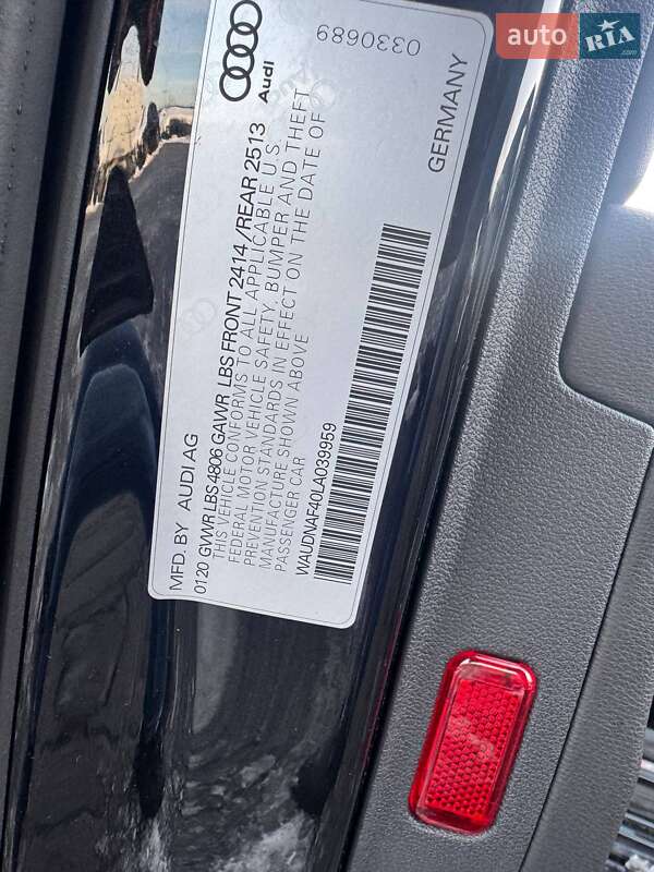 Седан Audi A4 2020 в Львові