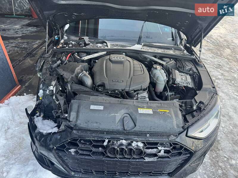Седан Audi A4 2020 в Львові