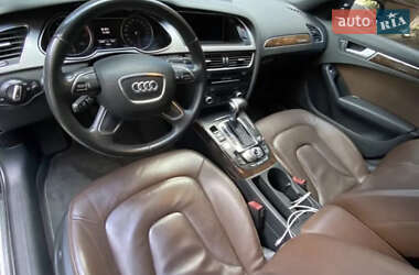 Седан Audi A4 2012 в Киеве