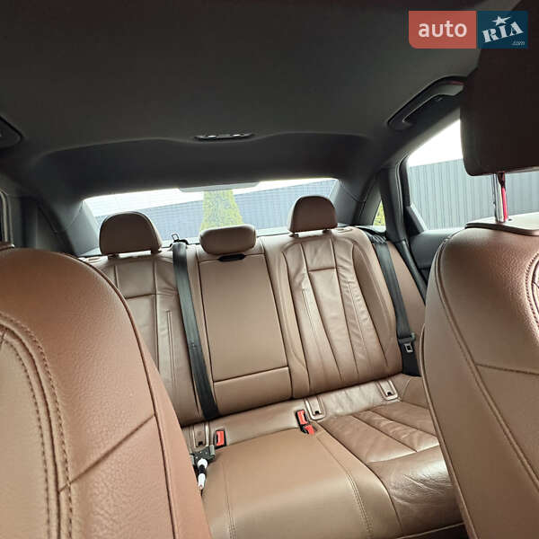 Седан Audi A4 2018 в Тернополі