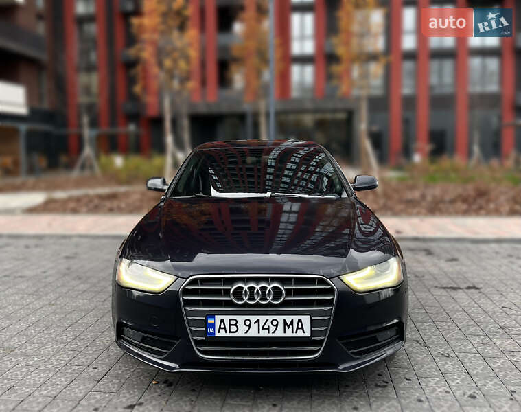 Седан Audi A4 2013 в Виннице