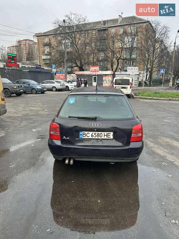Універсал Audi A4 2001 в Києві