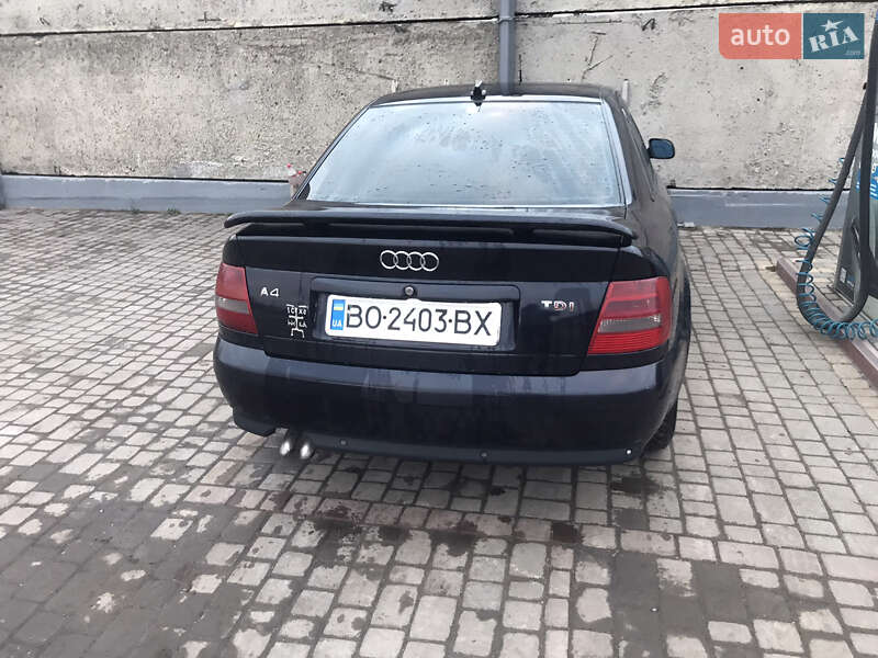 Седан Audi A4 2000 в Теофіполі