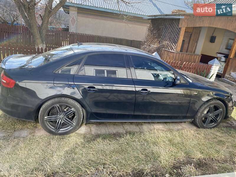Седан Audi A4 2013 в Києві