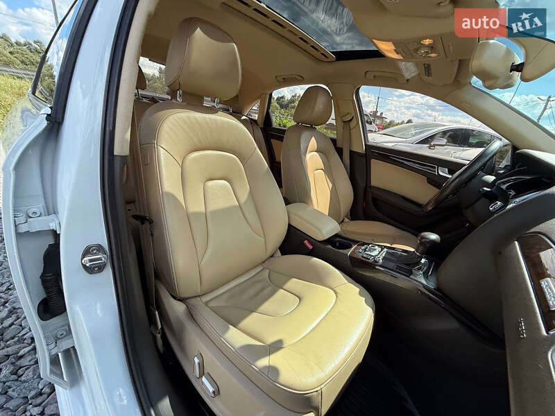 Седан Audi A4 2015 в Стрию