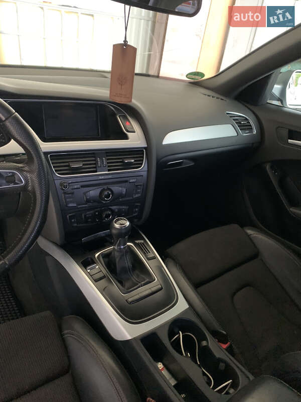 Седан Audi A4 2009 в Виннице