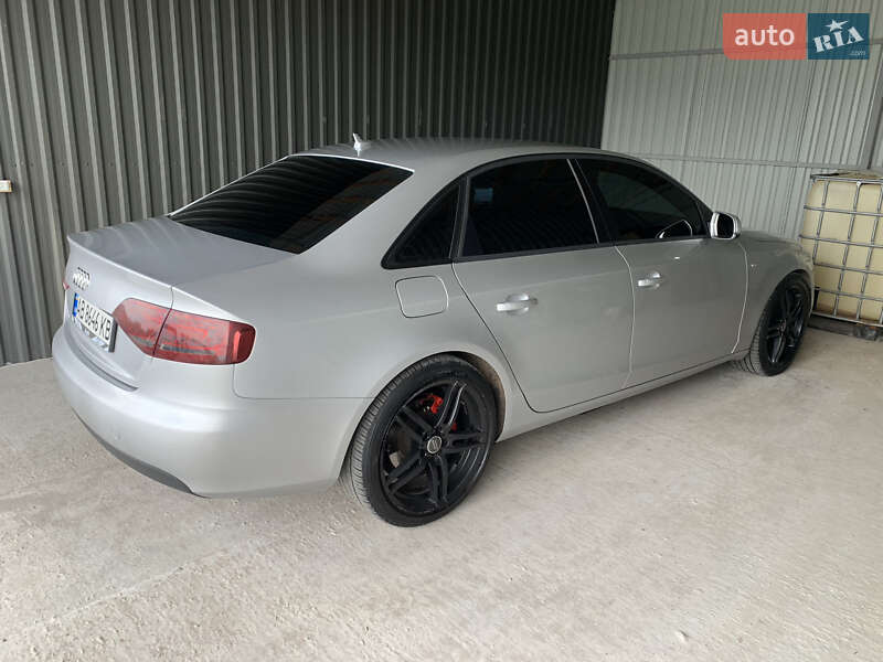 Седан Audi A4 2009 в Виннице