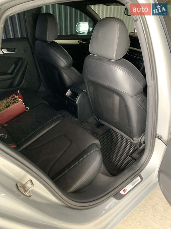Седан Audi A4 2009 в Виннице