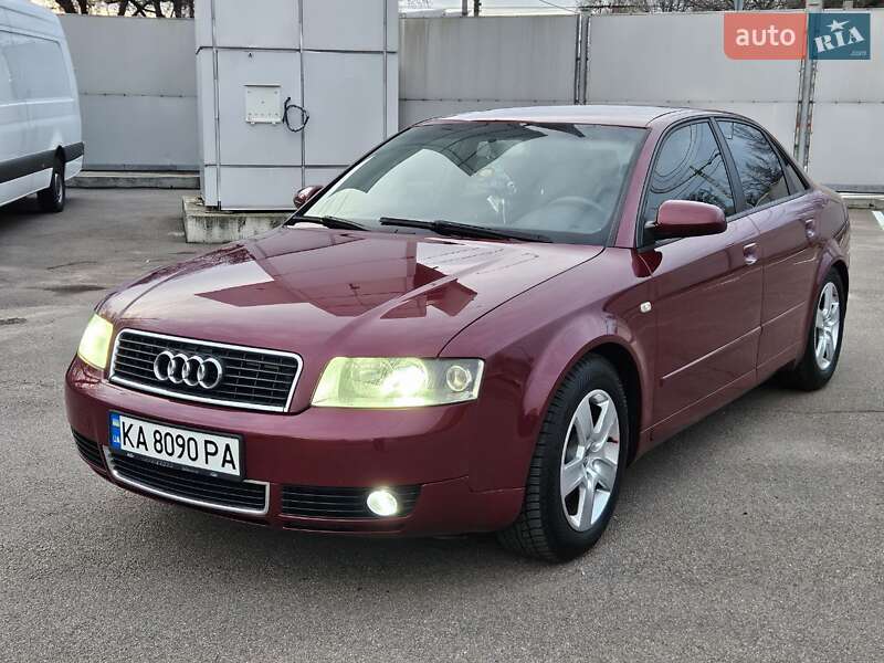 Седан Audi A4 2004 в Киеве
