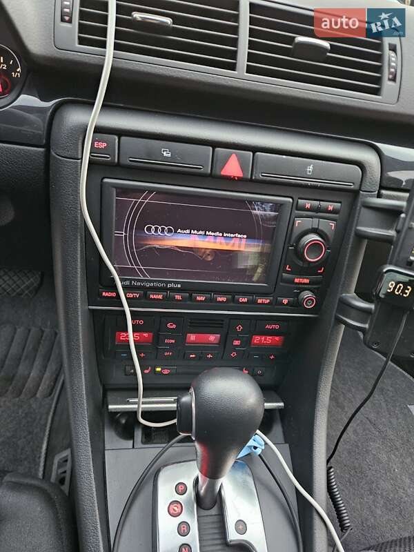 Седан Audi A4 2004 в Киеве