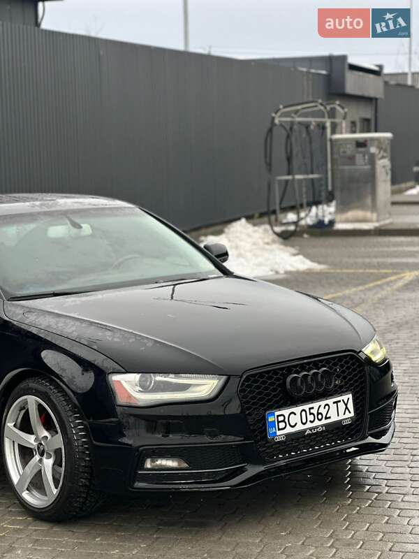 Седан Audi A4 2013 в Львове