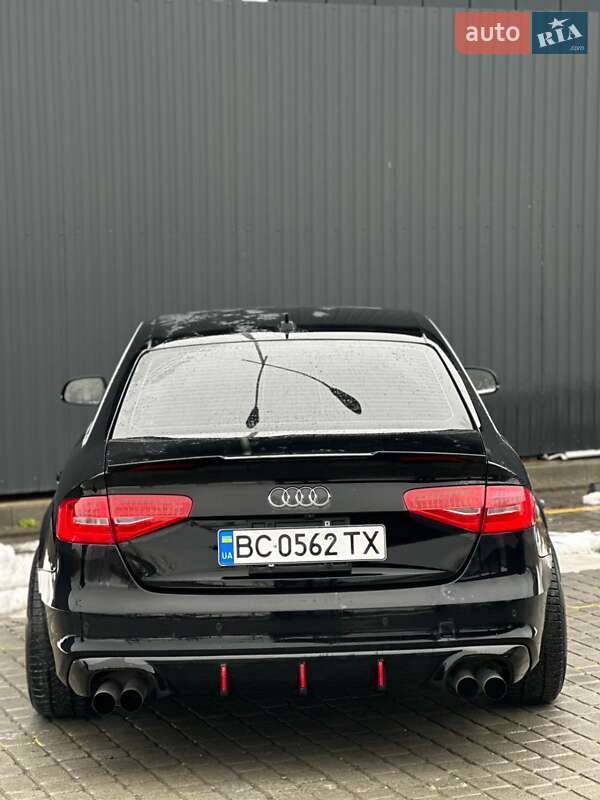 Седан Audi A4 2013 в Львове