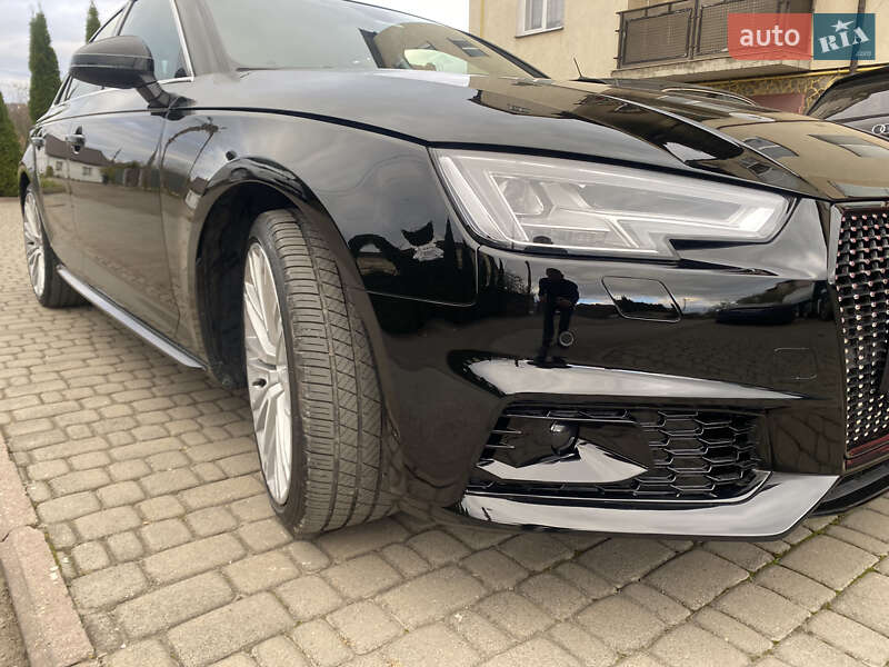 Седан Audi A4 2017 в Самборі