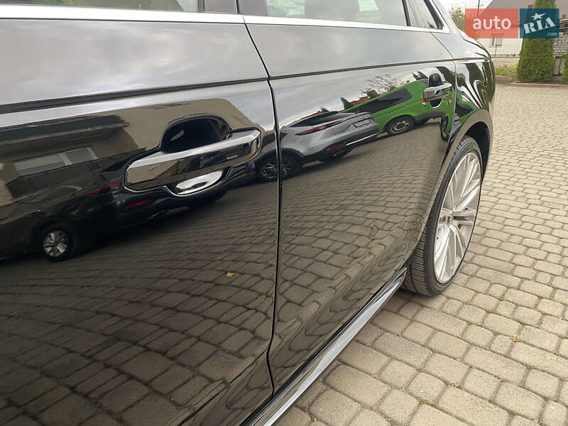 Седан Audi A4 2017 в Самборі