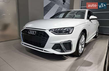 Седан Audi A4 2021 в Одесі